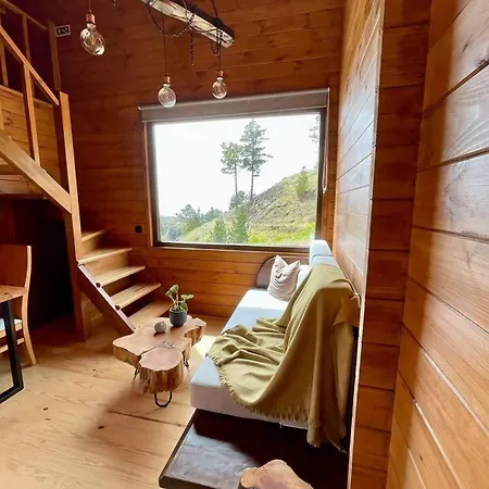 Luxusní stan Mountain Eco Shelter 4 *
